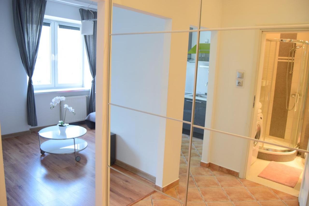 Be My Guest - Krucza Elegant Apartment - Rondo De Gaulle'A Center Of Warsaw Metro Wi-Fi Breakfast Zewnętrze zdjęcie