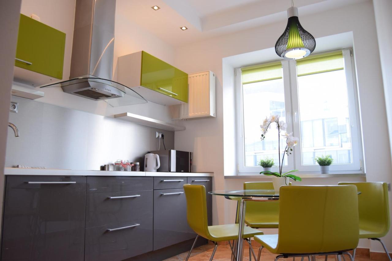 Be My Guest - Krucza Elegant Apartment - Rondo De Gaulle'A Center Of Warsaw Metro Wi-Fi Breakfast Zewnętrze zdjęcie