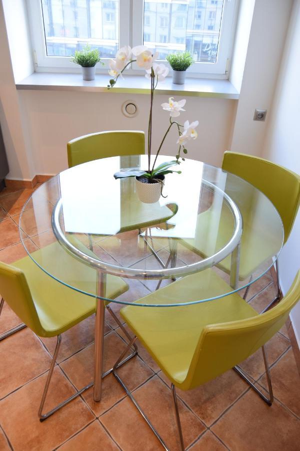 Be My Guest - Krucza Elegant Apartment - Rondo De Gaulle'A Center Of Warsaw Metro Wi-Fi Breakfast Zewnętrze zdjęcie