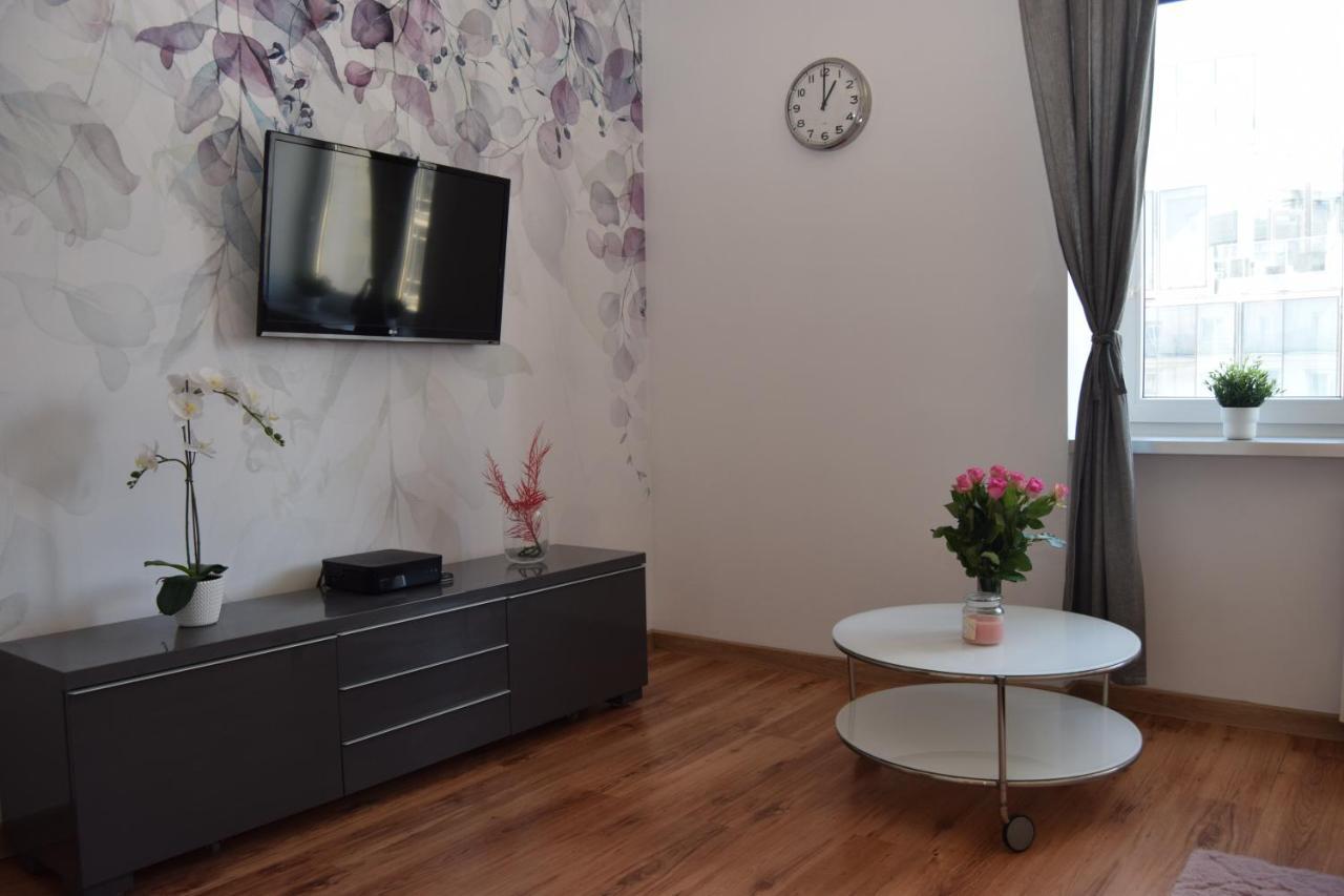 Be My Guest - Krucza Elegant Apartment - Rondo De Gaulle'A Center Of Warsaw Metro Wi-Fi Breakfast Zewnętrze zdjęcie